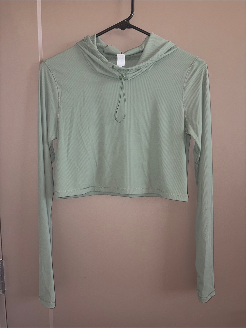 Offline by Aerie Move It Rib Cut Out Hooded T-shirt